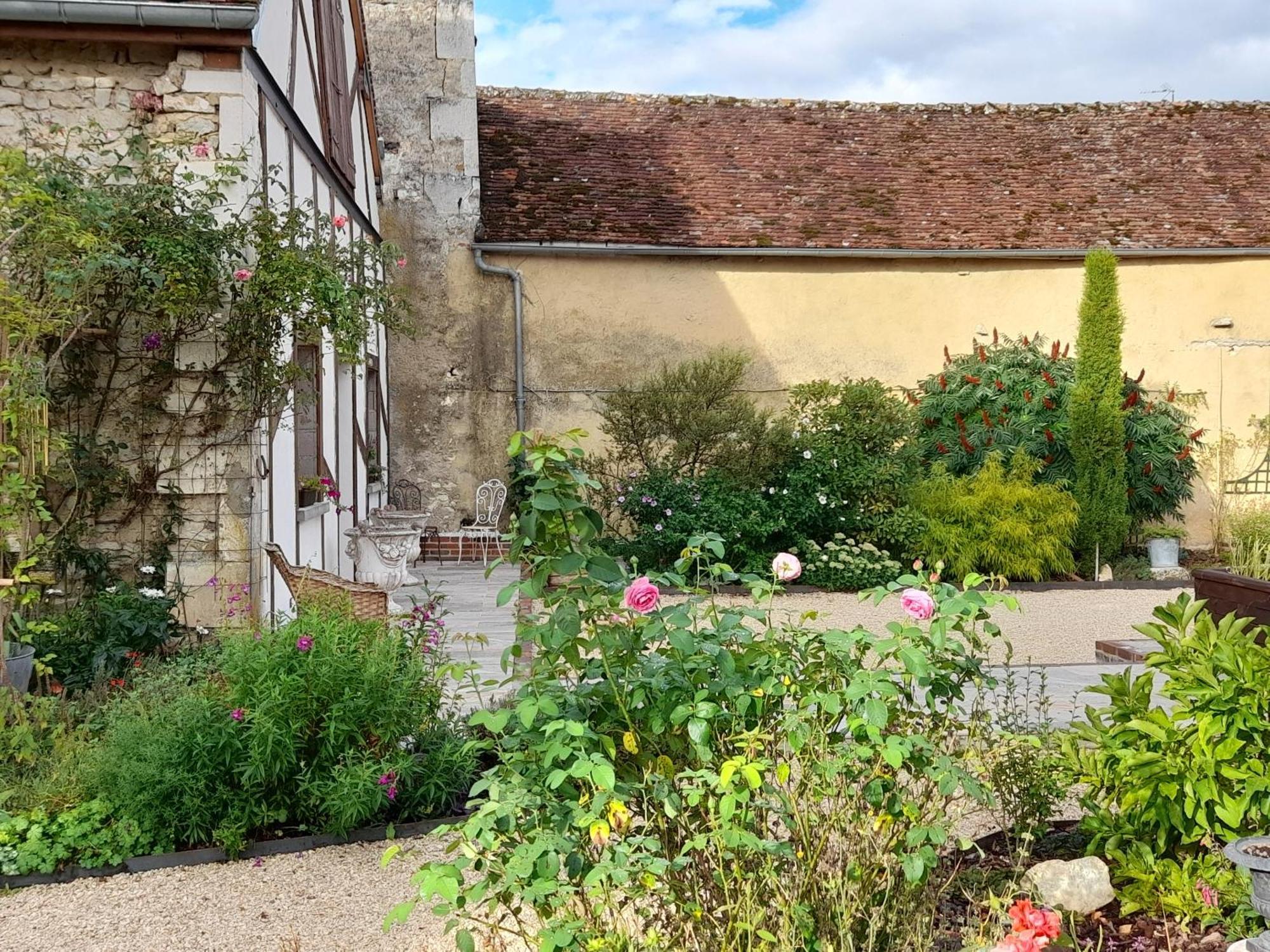 Bed and Breakfast Aux Sources De Ouanne Exterior foto